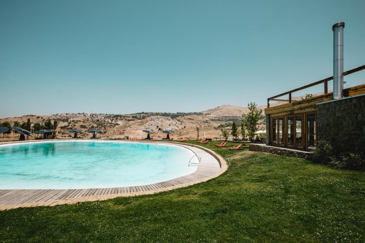 Odom Retreat Hotel Mzaar Kfardebian Exterior photo